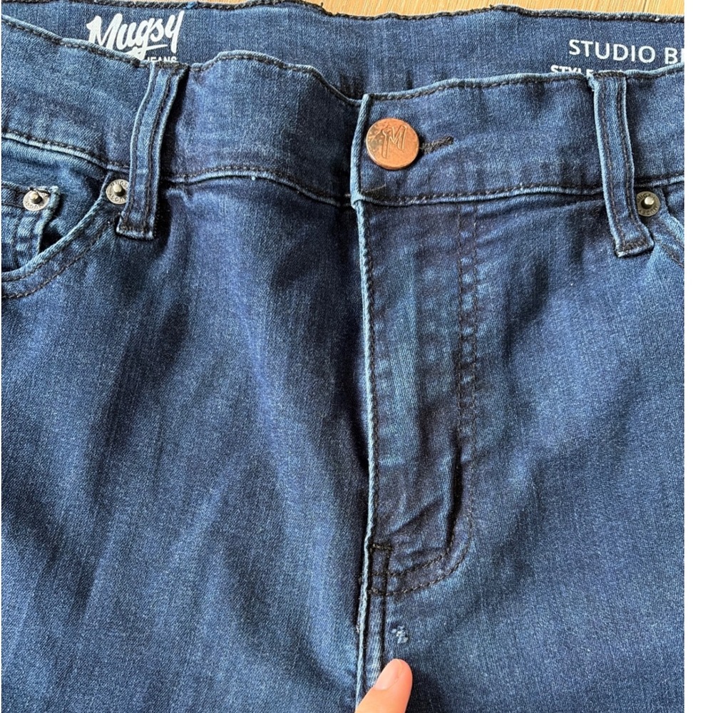 Mugsy Jeans Studio Blues Slim Straight Dark Wash Denim Pants size 33x30 - Picture 3 of 9